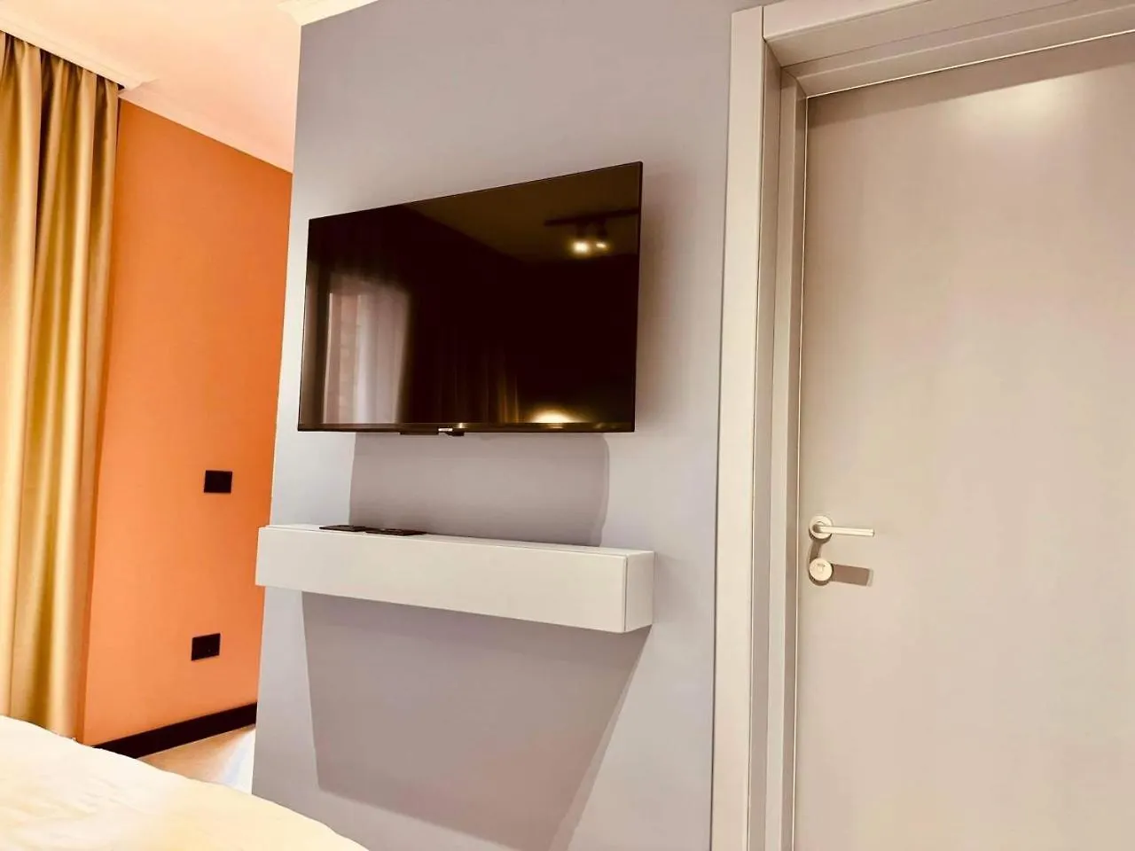 Lili'S Tirana Center Apartments 0*,  アルバニア